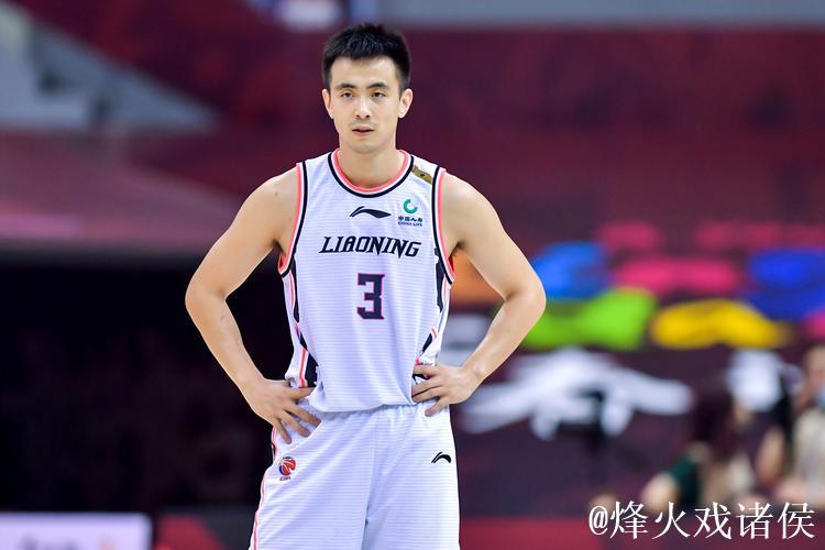 3月31日常规赛:辽宁对阵山东 赵继伟精彩表现 3月31日常规赛:辽宁对阵山东 赵继伟精彩表现