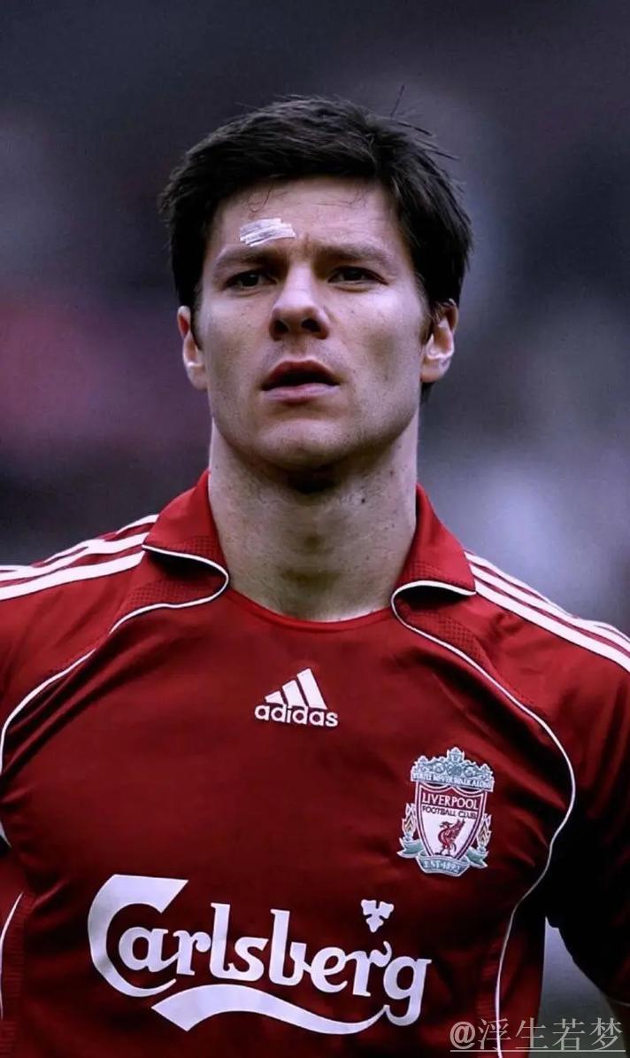 哈维·阿隆索：十二月的考验与超级杯的期待